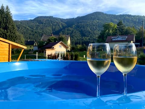 A holiday in three countries! Hot tub, sauna, BBQ