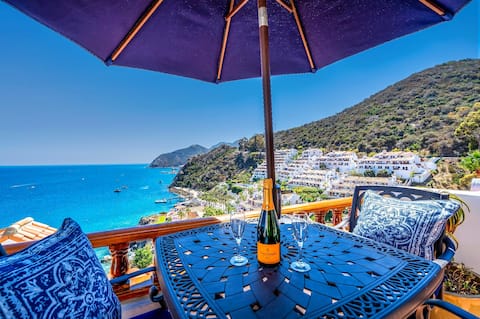 Oceanfront villa w/ One of a kind Amazing View