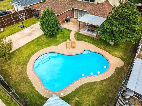 6BR/3.5B Home Pool, Hot Tub, Game Room -16 Guests