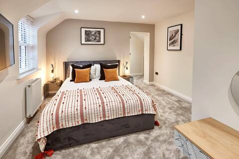 Host & Stay | Uggleby House