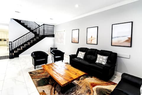Sleeps 16 Huge Home By Disneyland & Beaches
