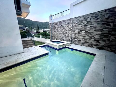 Pool +Jacuzzi Gulfview Townhome