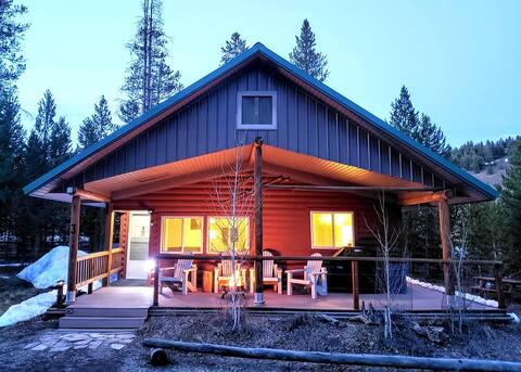 Stanley Stays - The Valley Creek Cabin