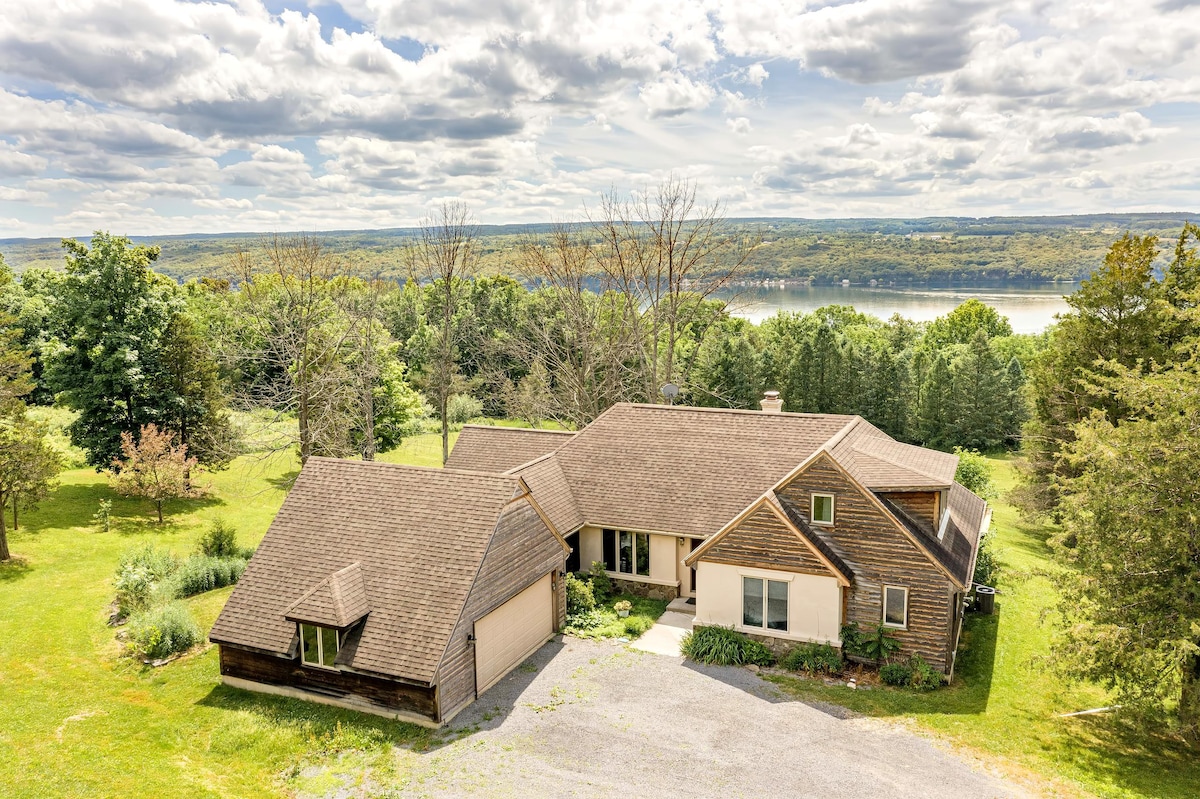 Wine country chateau - adjacent to Seneca Lake and wineries