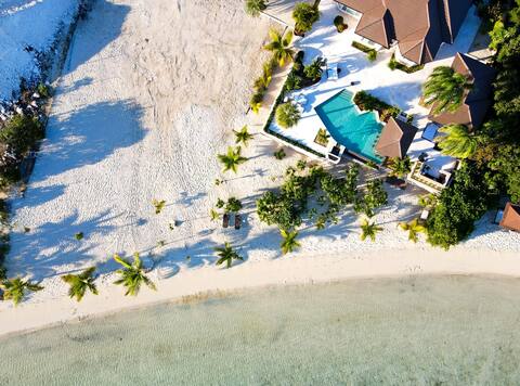 Providenciales Beach Front Villa