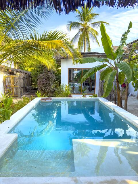 Pool, Chef, Wi-Fi, Tub, Generator, 70M to Beach