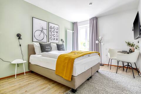 limehome Garching | Suite S + balcony