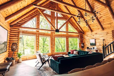 The Hillside Ohio, cabin, hot tub, pool, sleeps 20