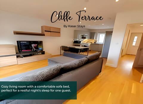 Cliffe Terrace w/ 1 FREE Parking space