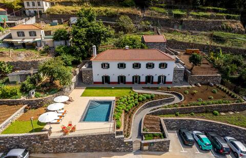 Solar dos Reis 4 by An Island Apart