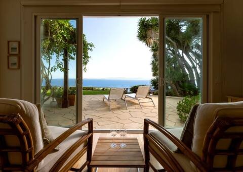 Oceanfront Oasis on Shoreline Drive