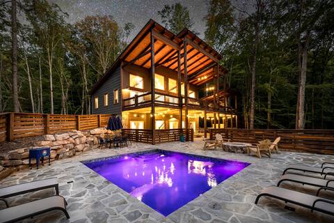 Winter Vacay, Outdoor Fireplace, Pool & Hot Tub!
