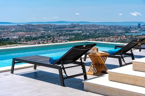 Villa Fortress, private pool, Game room, sea views