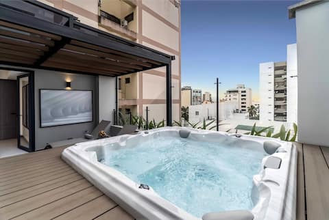 Hygge 701 - Amazing 2-Story Penthouse near Granada