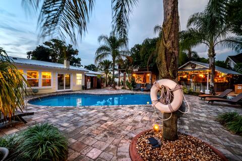 *Tropical Paradise* -Entire Property, Pool