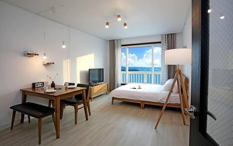 Modern 8 Suite with Ocean View in Taean