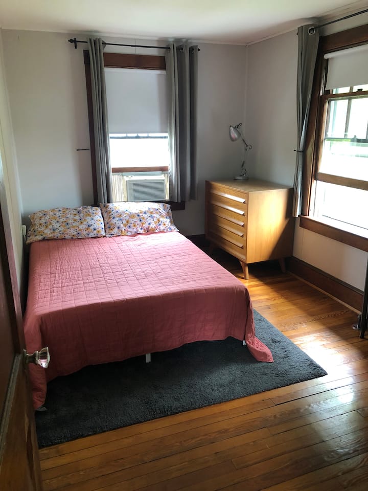 საძინებელი 2