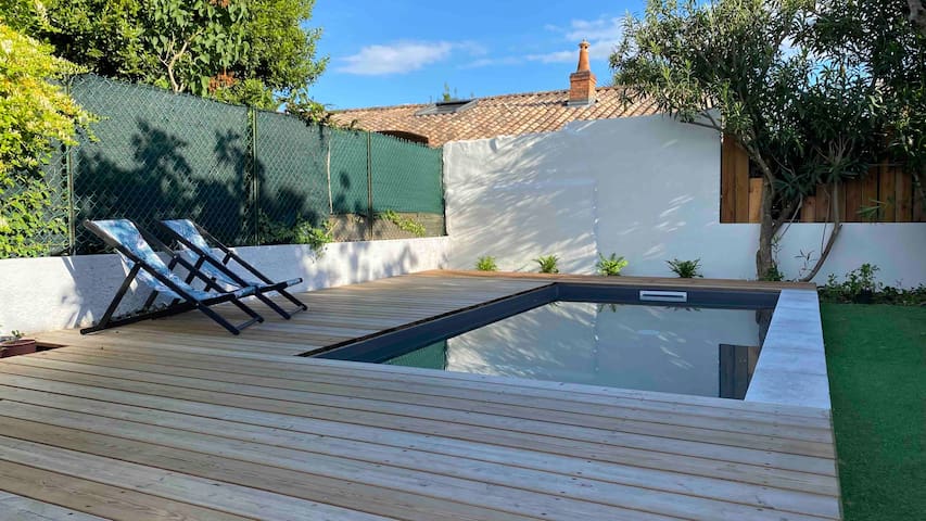 Bordeaux : Maison de ville avec piscine au calme