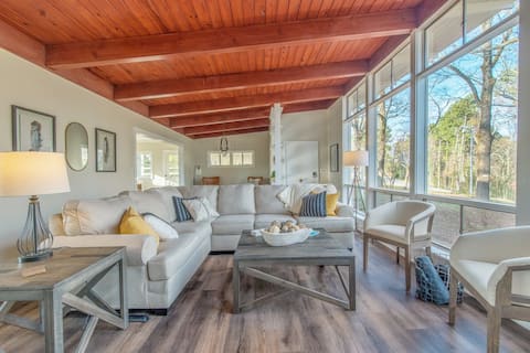 Peaceful home surrounded by nature, mins from I-75