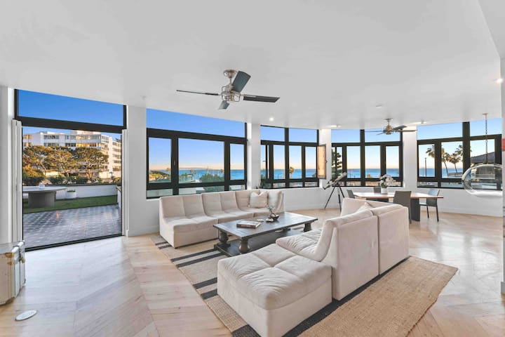 Breathtaking Ocean Front Oasis