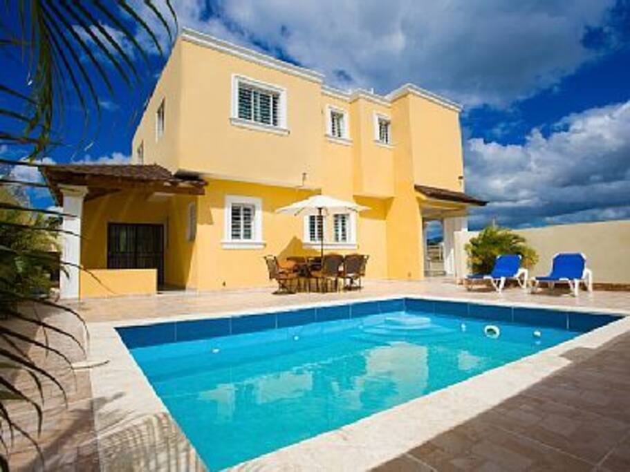 pool area
