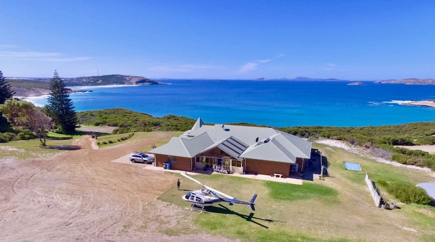 🌺Blue Haven Beach House – Suite I