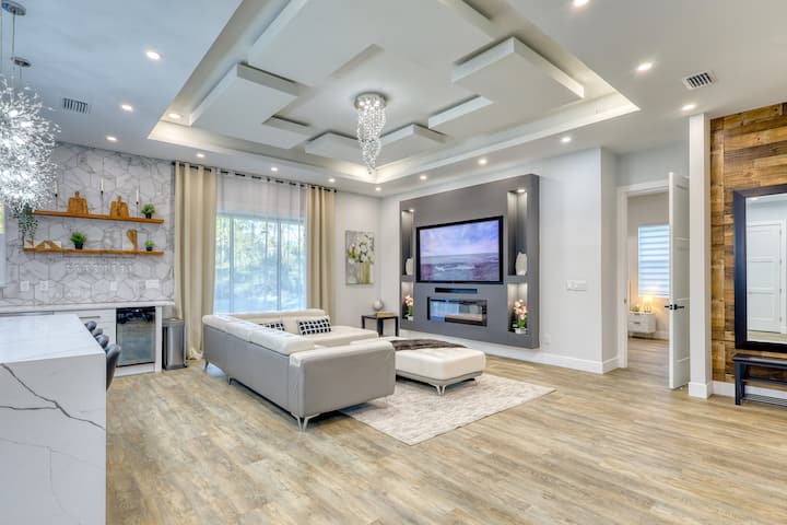Beautiful Luxury House - North Port, FL