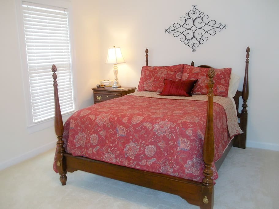 Double bed in guest room