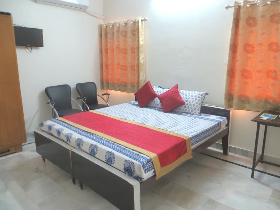 Classic Ac double bed room (104)