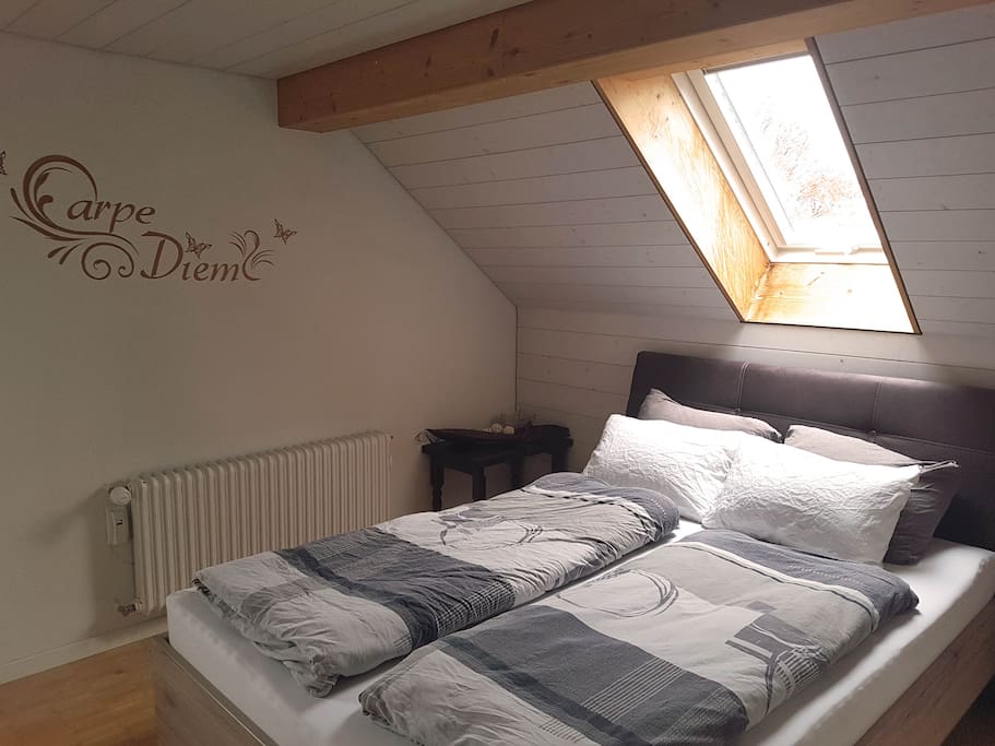 Schlafzimmer 2