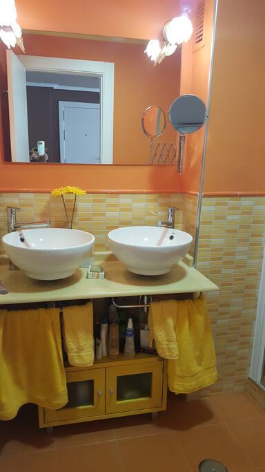 Baño de uso exclusivo para los huespedes
