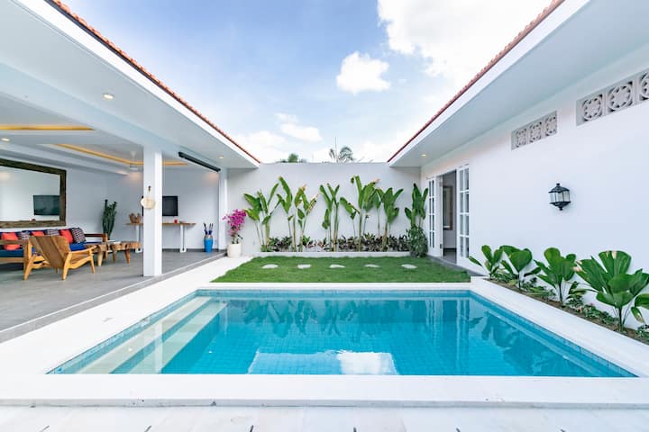Lavish 2br Casa Dara Private Pool Seminyak - Bali
