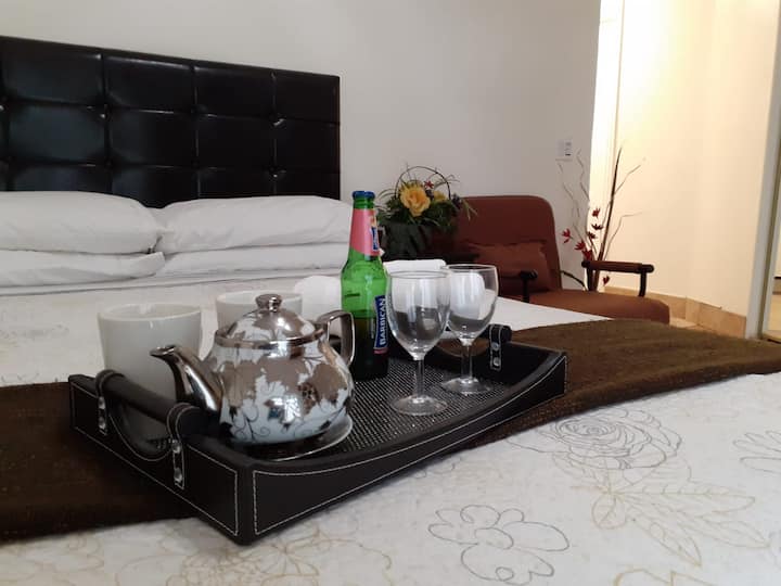 Sunset Haven, Private Entrance, Kitchen/bathroom. - Compton, CA