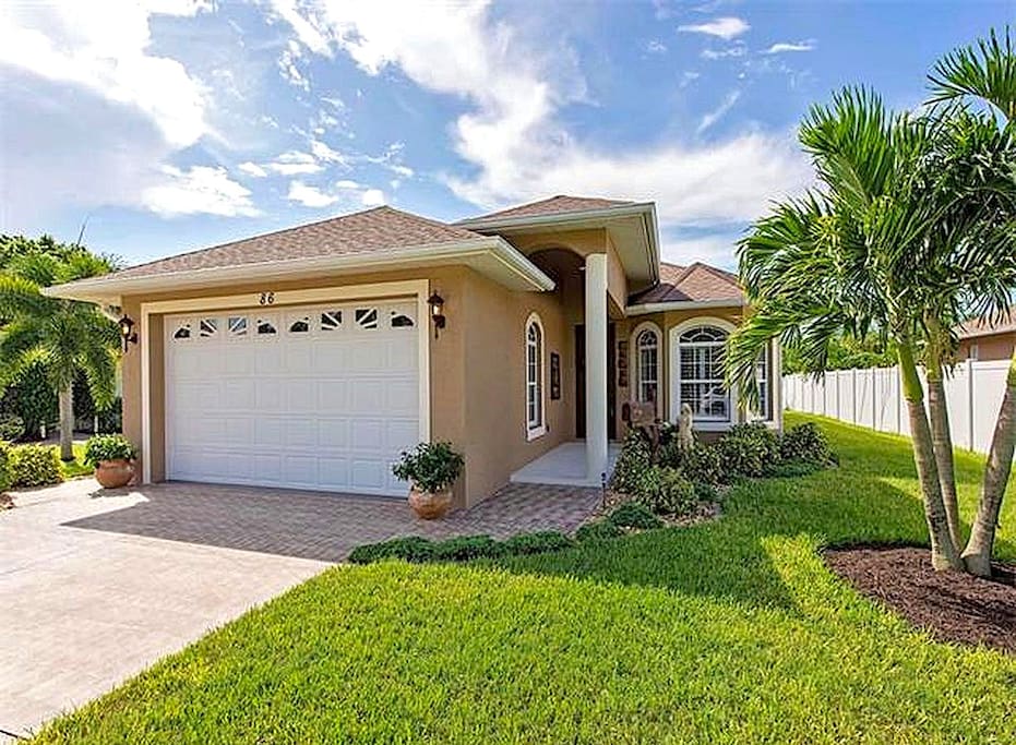 Front of the house with your own parking spot