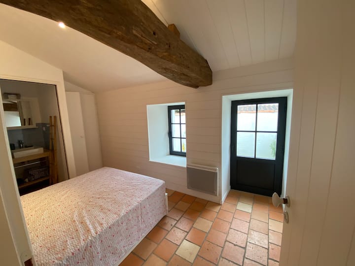 سرير غرفة نوم 140 × 200