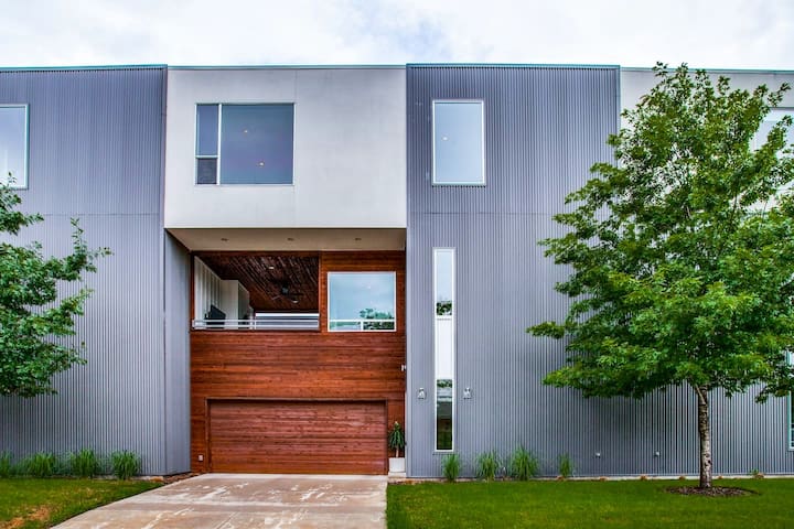 Modern Oasis. 2 homes connected