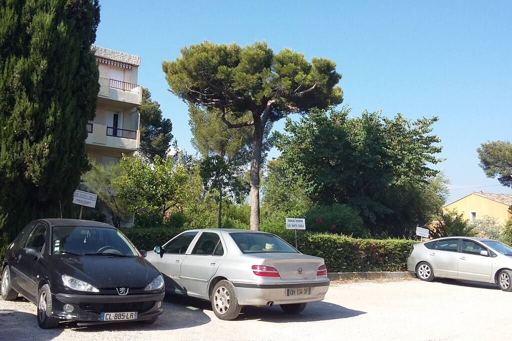Entree et Parking de la résidence