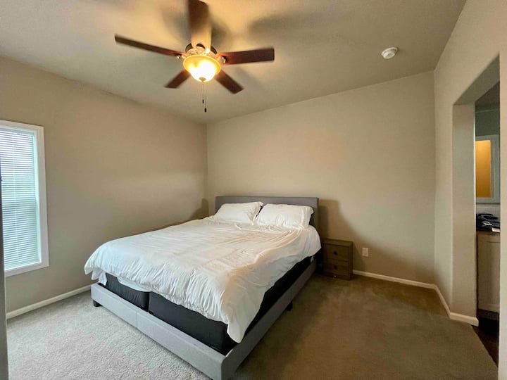 Chumba kikubwa cha kulala 