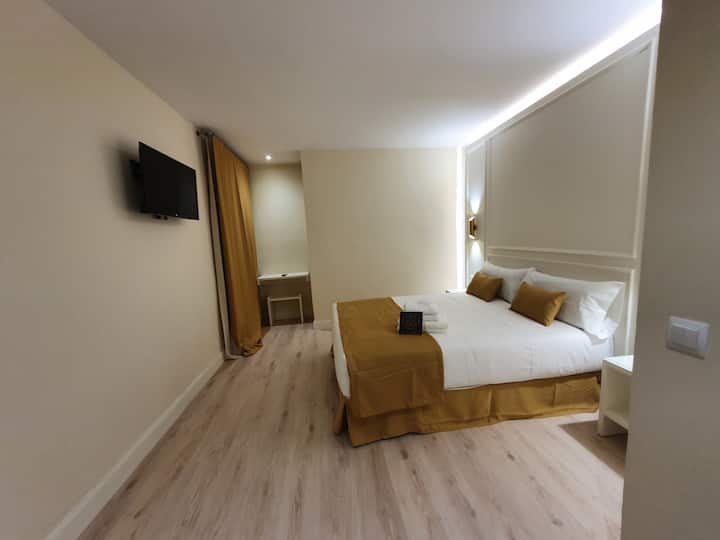 Triple Con Balcon - Madrid