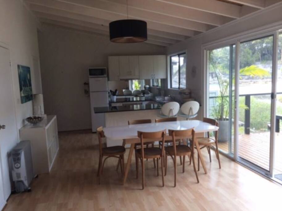 Kitchen & Dining Area