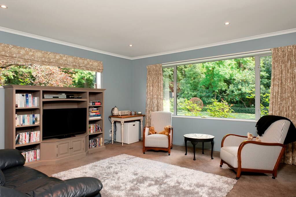 Guests private lounge