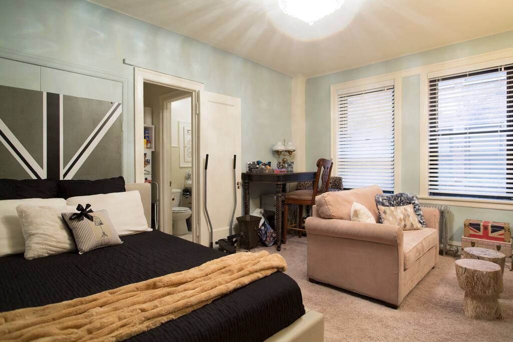 How Old To Rent Hotel Room In Illinois How Old To Rent Hotel Room In Illinois