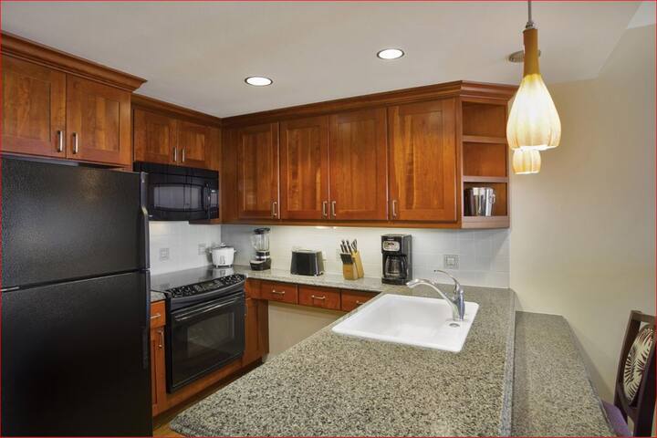 Luxury, Ocean Views, Grand Vacation Hilton Village gallery image 2