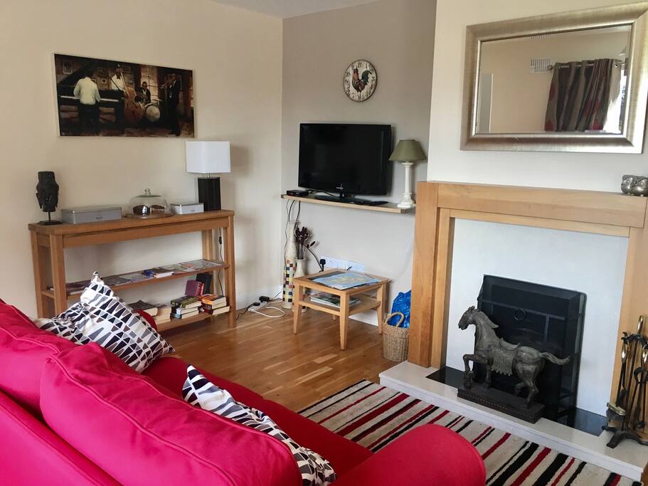 Relax after a day's sightseeing, grab a book, watch a show, plan your next adventure in Kilkenny!