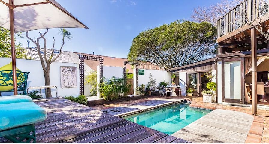 Harfield Guest Villa