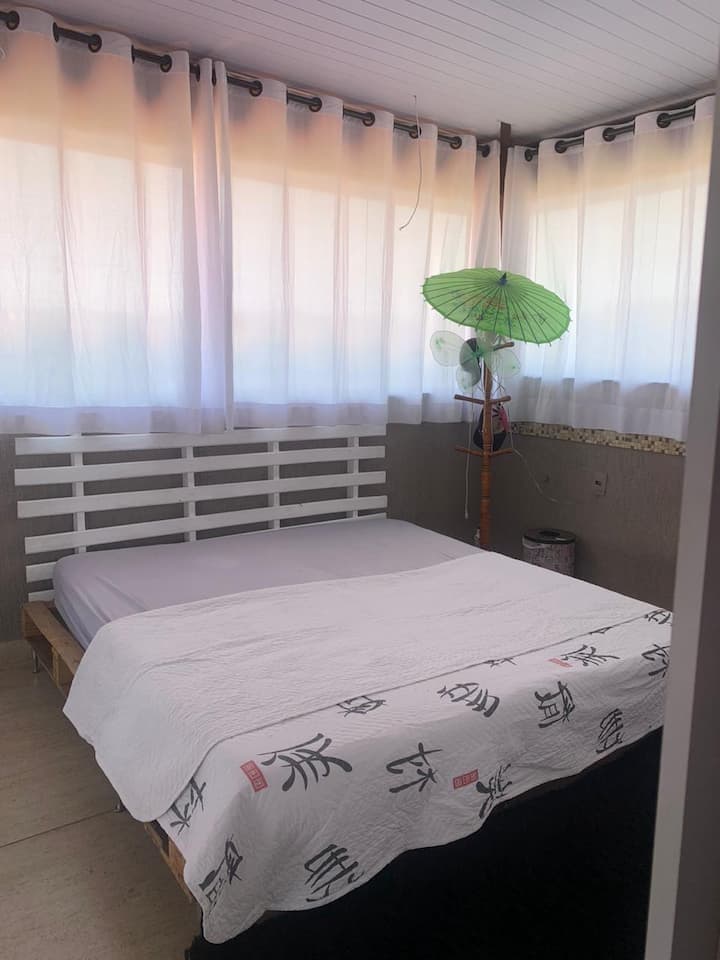 غرفة النوم 1