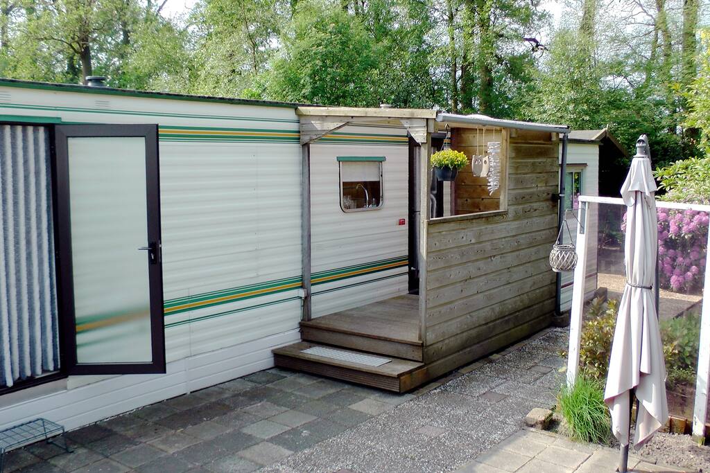 Ingang met veranda