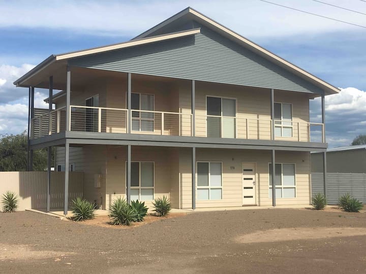 D & K's Holiday House Moonta Bay Houses for Rent in Moonta Bay, South