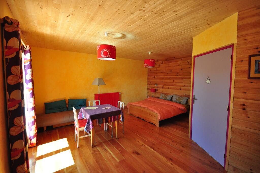 Chambre rez-de-chaussée