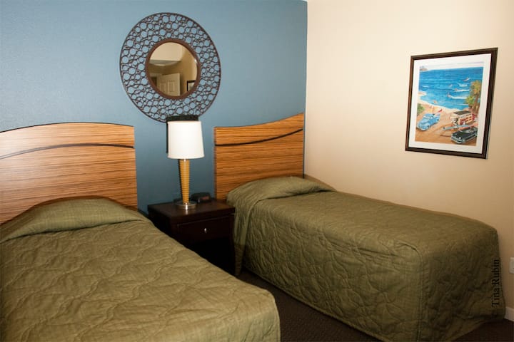Dormitorio #2 - Camas individuales.